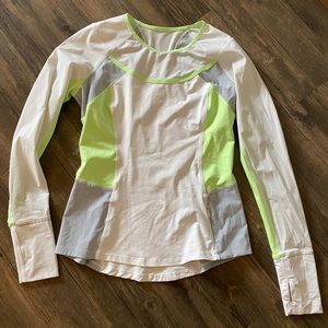 LULULEMON LIGHTWEIGHT RUNNING TOP